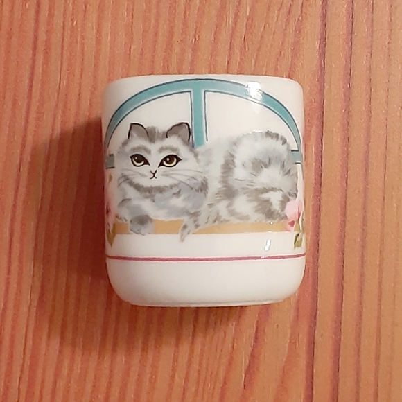 Vintage Cat Design Ceramic Mini Candle Holder - Picture 2 of 7